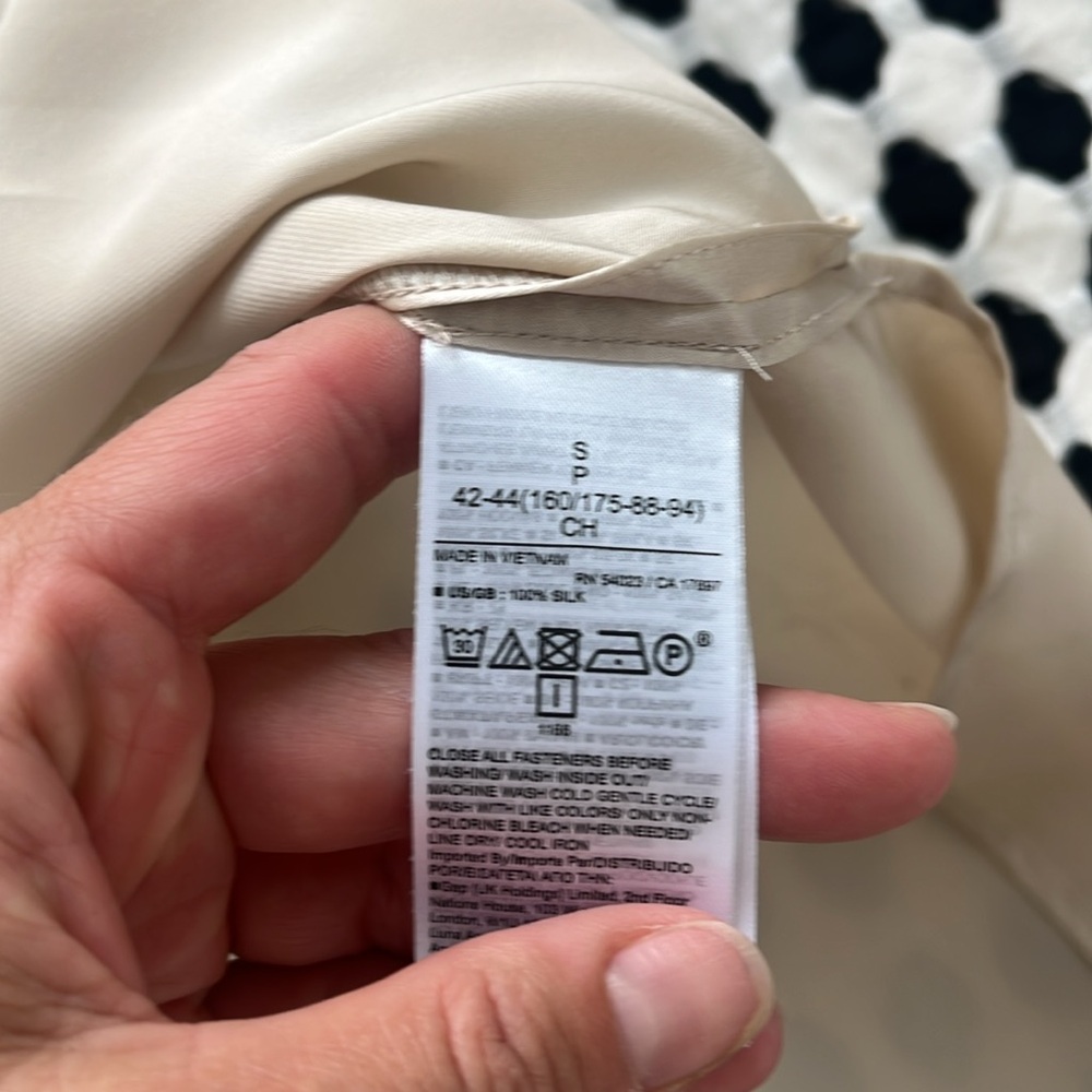 Banana Republic Resort Silk “Serenade” Blouse - Picture 8 of 14